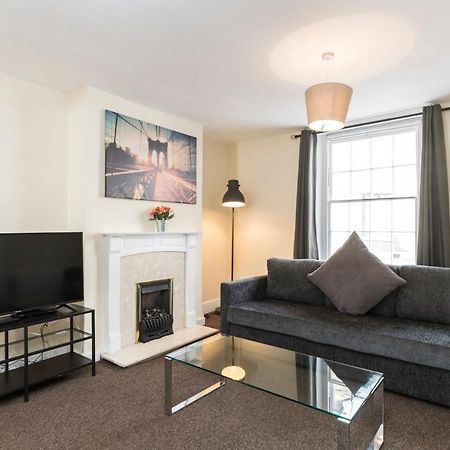 Camden Town Apartments London Bagian luar foto